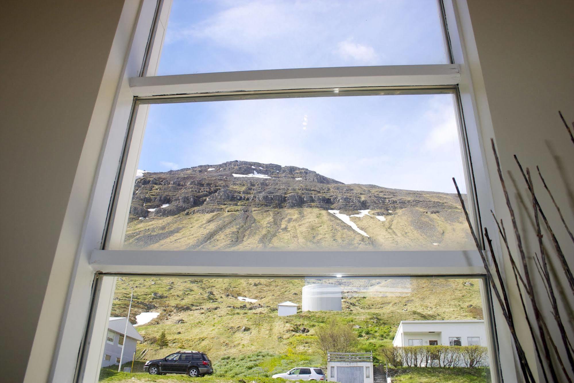 Comfy Guesthouse Westfjords Sudureyri Exterior foto